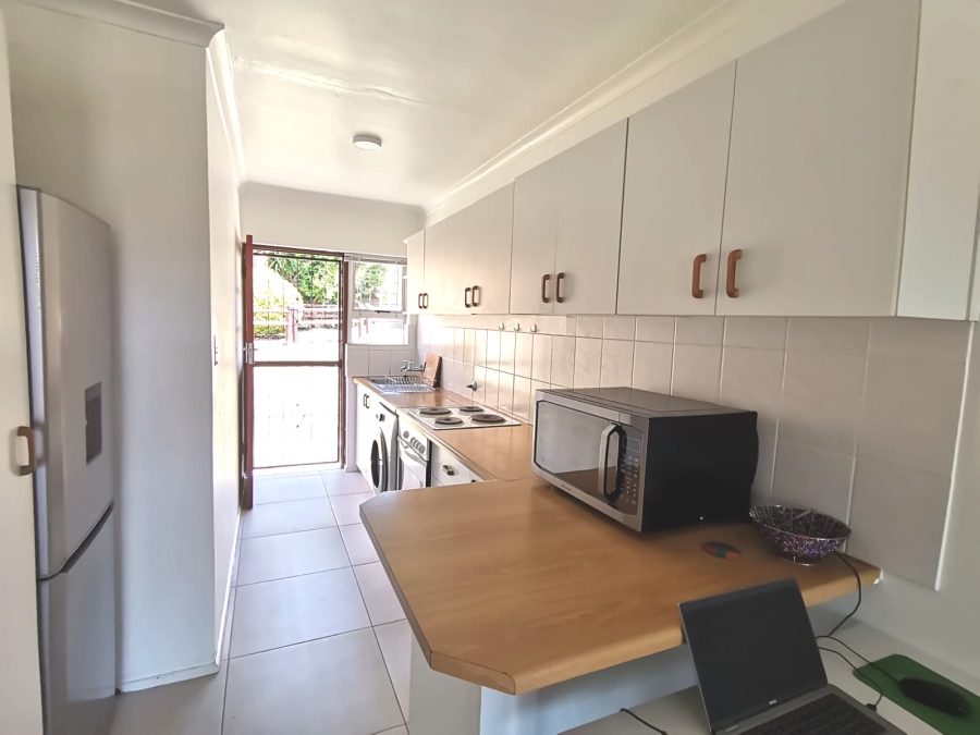 2 Bedroom Property for Sale in Oakglen Western Cape